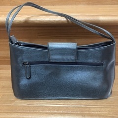 今日〆切　バッグの画像