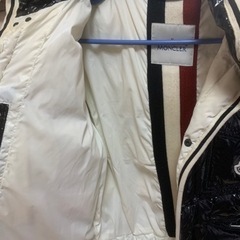 モンクレールのダウンの画像