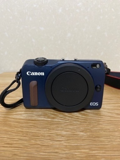 EOS M2 ダブルレンズキット(オマケ付)【美品】