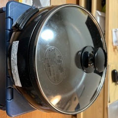 山善グリル鍋　YGA-120ブラックの画像