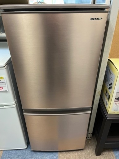【都内限定送料無料】2025年1月迄保証付 SHARP 冷凍冷蔵庫 2019年式