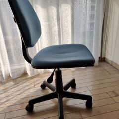 【０円、無料】ニトリ・オフィスチェア (昇降式)　取りに来て頂ける方に差し上げます。の画像