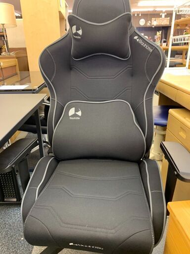 【カグマニア】【引き取り限定】　Bauhutte(バウヒュッテ) ゲーミングチェア