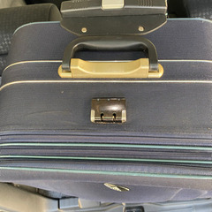 キャリーケース、旅行用バック差し上げますの画像