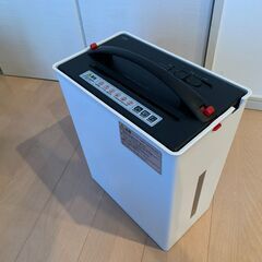 ■■サンワサプライ 家庭用電動シュレッダー 400-PSD024