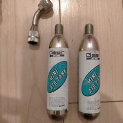 パンク修理・バイク用エアシリンダ