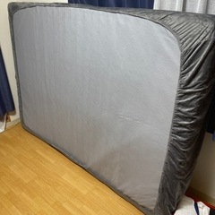 美品ダブルベッドの画像