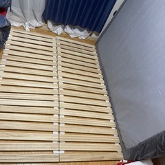 美品ダブルベッドの画像
