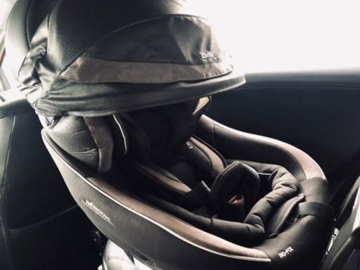 コンビ ISOFIX エッグショック チャイルドシート