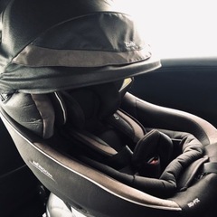 コンビ ISOFIX エッグショック チャイルドシート