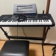 電子キーボード