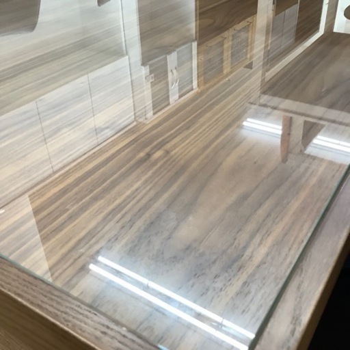 FUJIEI製のシックなダイニングセット！