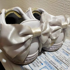 puma プーマ　スニーカー　かわいい　蝶結び　24の画像
