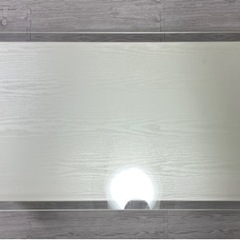 ガラステーブル