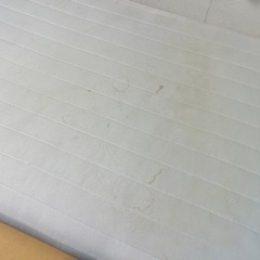 無印の脚付きベッド(ベッド下収納付き)差し上げます。の画像