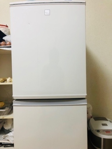 急ぎで値下げしましたシャープ冷蔵庫