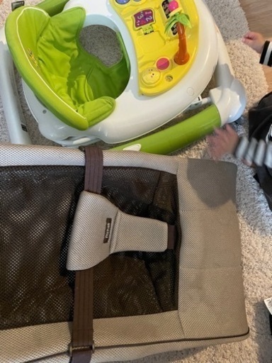 歩行器　バウンサー　セット