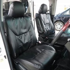 車内広々快適カーライフ！フルセグ！リアモニター！電動スライドドアです！