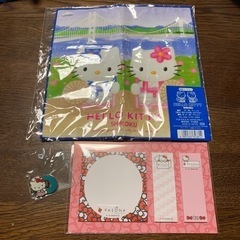 キティちゃん　ハンドタオルとピンバッジ、付箋