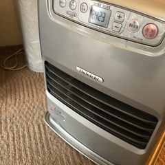 石油ファンヒーター　ダイニチ