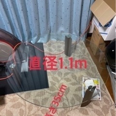（お話し中）ガラス丸テーブル