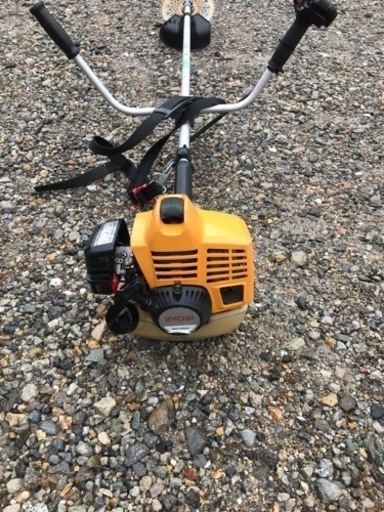 エンジン草刈機