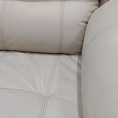 【取引完了】3人掛けソファ 合成皮革 ベージュの画像