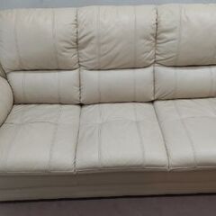 【取引完了】3人掛けソファ 合成皮革 ベージュの画像