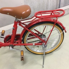 ☆美品☆　a.n. design works　子供　自転車　赤　18インチ　ヘルメット付きの画像