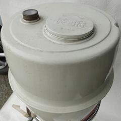 石油ボイラー·燃料タンクの画像