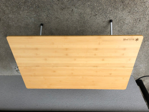 スノーピーク　ワンアクションローテーブル竹とランタン