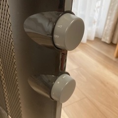 【交渉中】デロンギ　即暖型パネルヒーターの画像