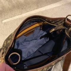 ラシット ショルダーバッグの画像