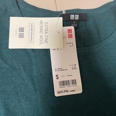 値下げ　UNIQLO 半袖　セーター　新品未使用タグ付き　美品　2枚セットの画像