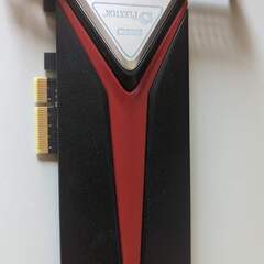 PCIE　SSD　512GB