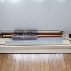 シンプルなベッドフレーム ブラウン セミダブル / 2段階高さ調整の画像