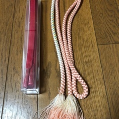 着物と帯締めの画像