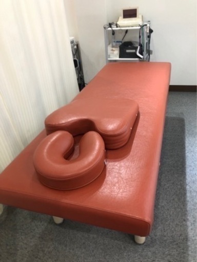 施術台　診療台　エステベット　マッサージベット