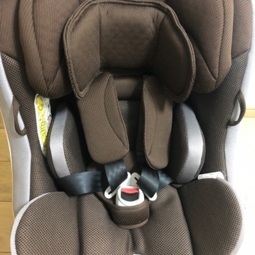 回転式チャイルドシート　Aprica クルリラ