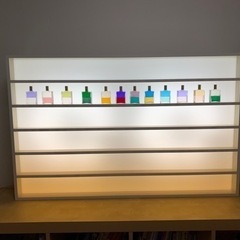 オーラソーマ　50mlボトル用ショーケース（元値10万円）の画像