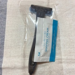 【30本セット】T字カミソリ 3枚刃 高級ホテル アメニティ 個包装 貝印 KAI 可動式ヘッドの画像