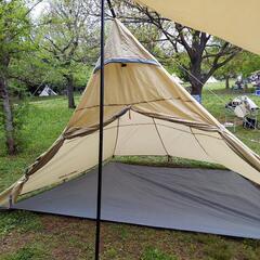 【お取引中】ユニフレーム·テント　レボルーム４インナーマットセット　の画像