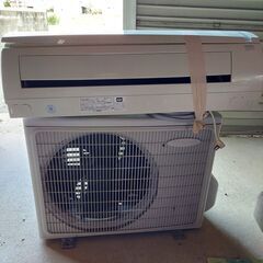 エアコン 2.2kw　2012年製