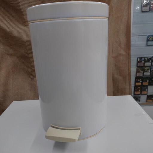 【売ります】ブラバンシア　ゴミ箱　12L　蓋付き　開閉ペダル【中古】