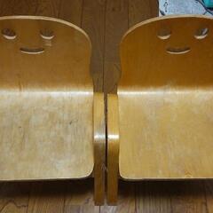 子供用椅子の画像