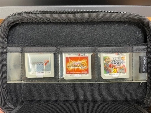 ニンテンドー3DS LL ブラック　ソフト4本