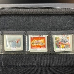 ニンテンドー3DS LL ブラック　ソフト4本の画像