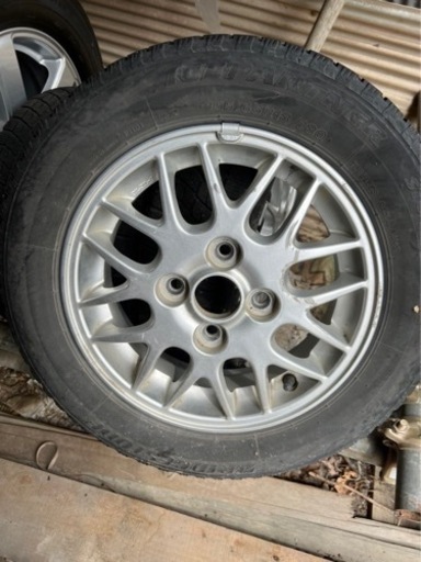 スタッドレスタイヤホイール付き