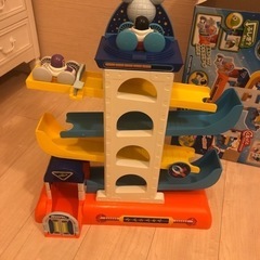 ディズニー　へんしんスロープ　ころがすくるまの画像