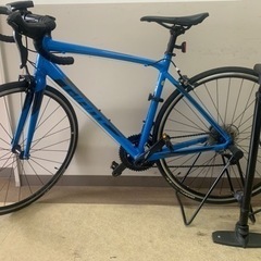 GIANT ロードバイク【備品付き】